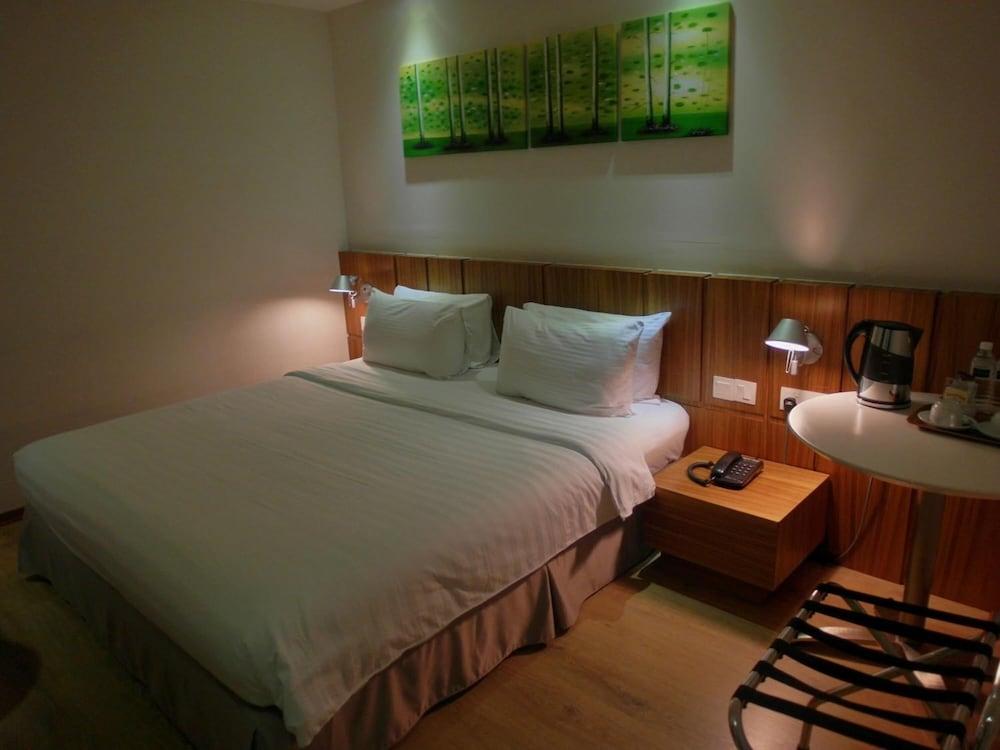 Hotel French